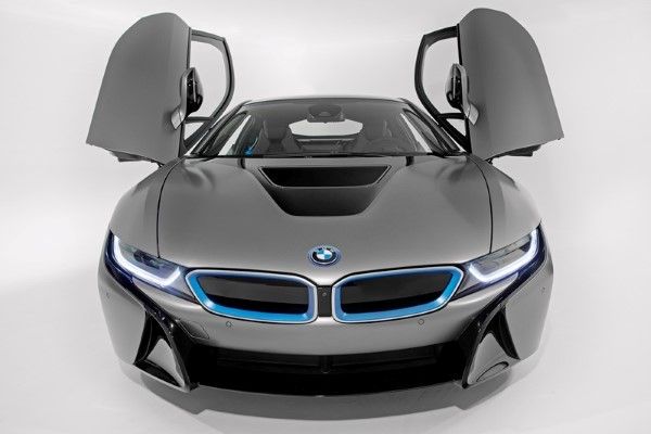 BMW_i8_Concours_dElegance_Edition_small_800x533 (4)